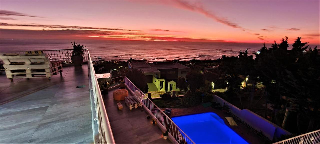 African Vibes Camps Bay Cape Town Exterior photo