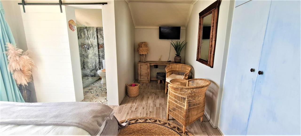 African Vibes Camps Bay Cape Town Exterior photo